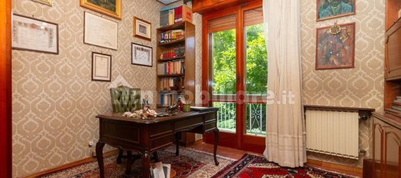 4 bedrooms Villa in Val della Torre, Italy No. 299271 4