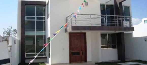 Casa de 3 dormitorios en Querétaro, Mexico No. 185104 2