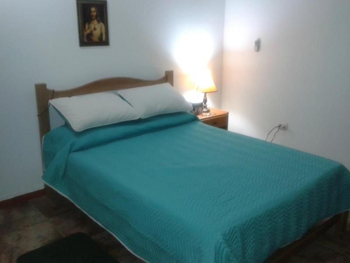 3 bedrooms House in Guadalajara de Buga, Colombia No. 5006