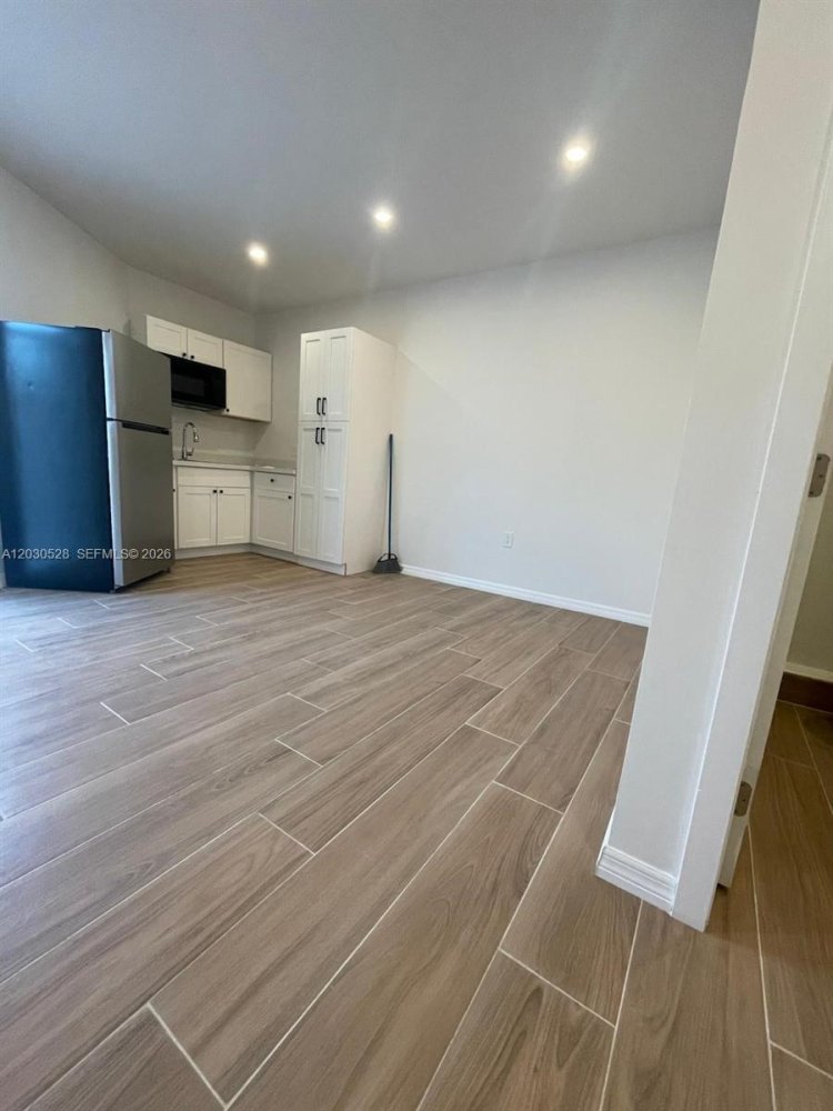 1 dormitorio terreno en alquiler en Miami, Miami-Dade, Florida, USA № 615074