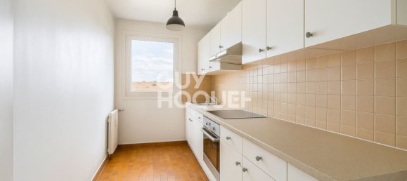 3 bedrooms Apartment in Yvelines, France No. 348450 4