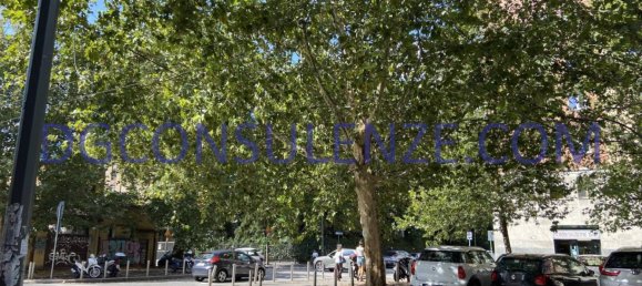 2 bedrooms Commercial property in Milan, Italy No. 261864 6