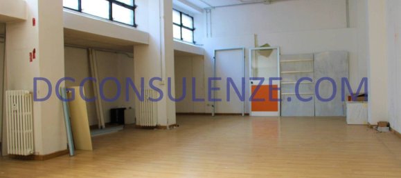 2 bedrooms Commercial property in Milan, Italy No. 261864 2
