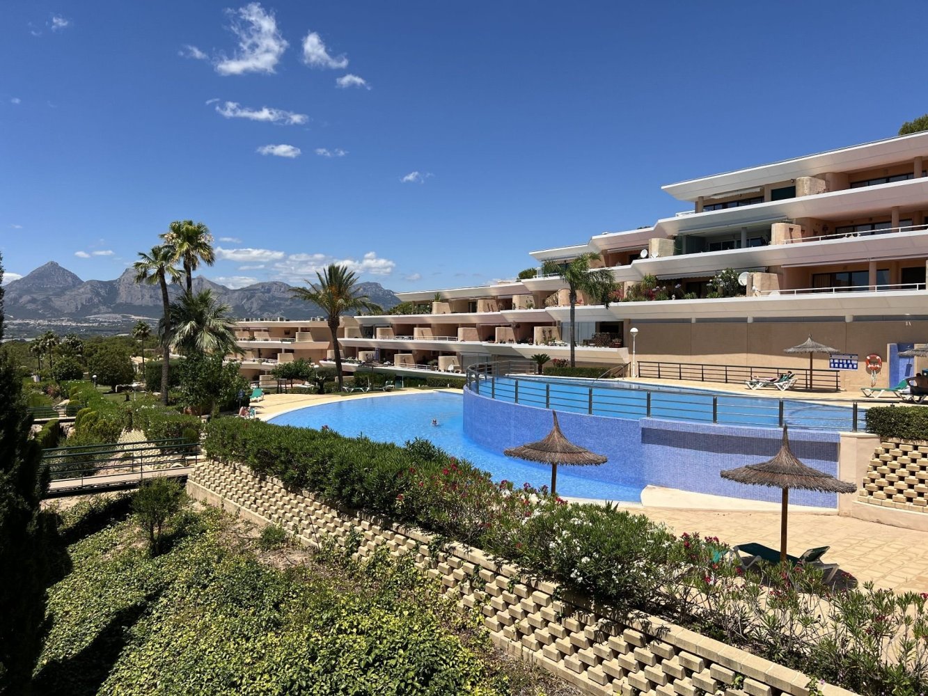 Apartamento de 3 dormitorios en Altea, Spain No. 13653