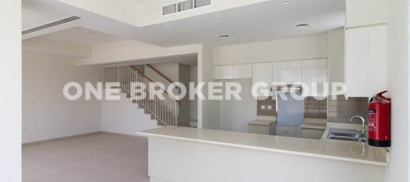 Villa de 4 dormitorios en Dubai Hills Estate, UAE No. 237 3