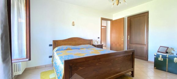 5 rooms House in Lenta, Italy No. 236891 16
