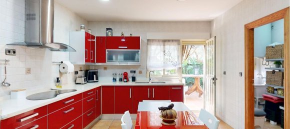 Дом с 4 спальнями в Льяно де Брухас, Испания № 154378 30