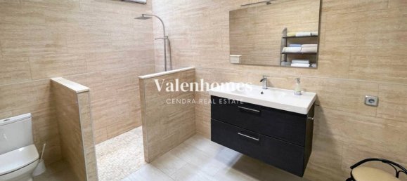 Casa de 4 dormitorios en Barcelona, Spain No. 146129 12