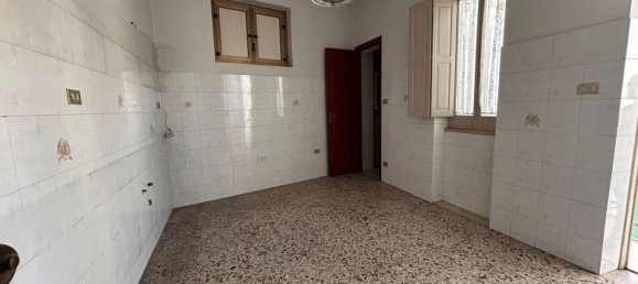 8 rooms House in Barcellona Pozzo di Gotto, Italy No. 153264 13