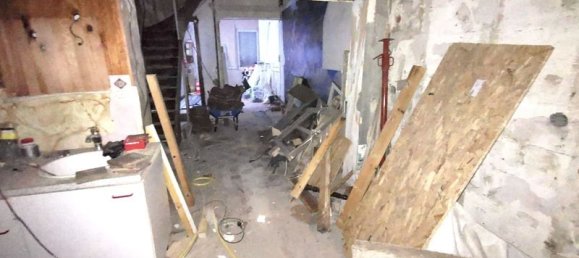 Casa de 4 dormitorios en Henin-Beaumont, France No. 221571 3