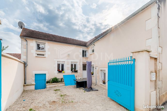 4 chambres Maison de ville à Beine, France No. 364020