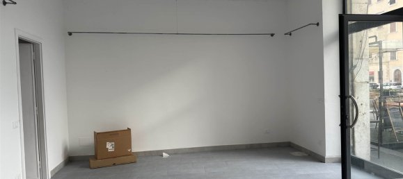  عقار تجاري في Livorno, Italy 88متر مربع رقم 324267 2