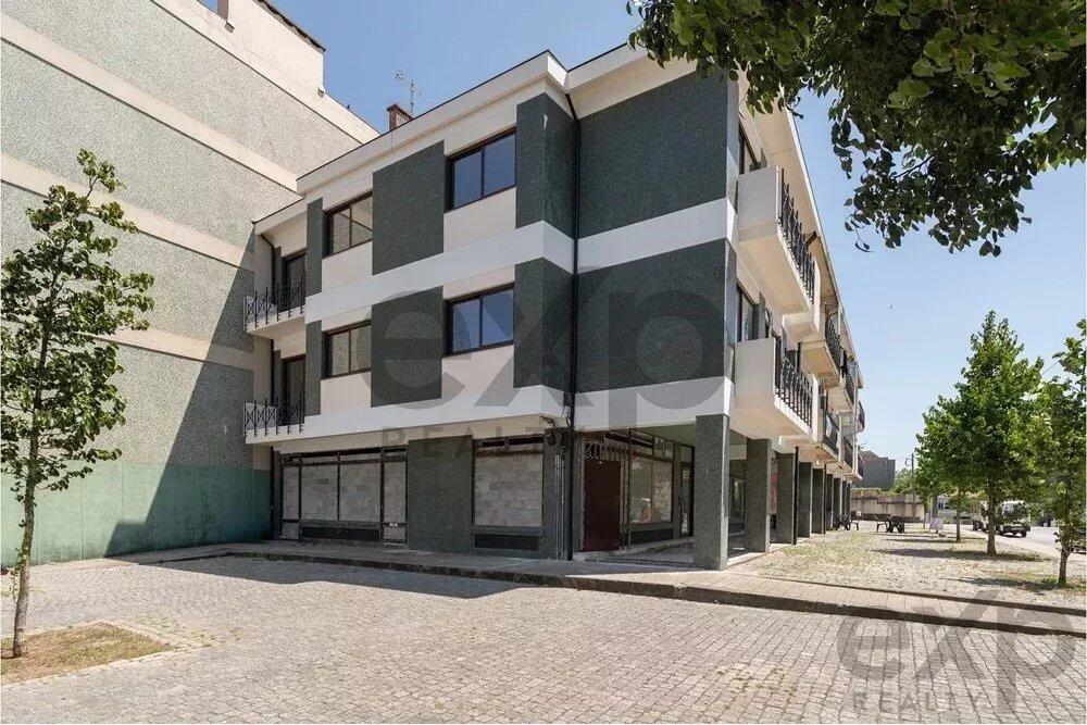 2 bedrooms Apartment in Porto, Portugal No. 335793