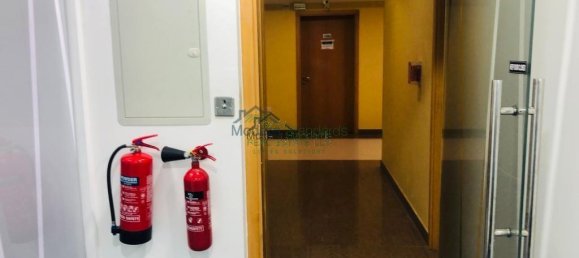 210m² Office in Business Bay, UAE No. 9560 3