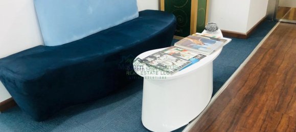 210m² Office in Business Bay, UAE No. 9560 4