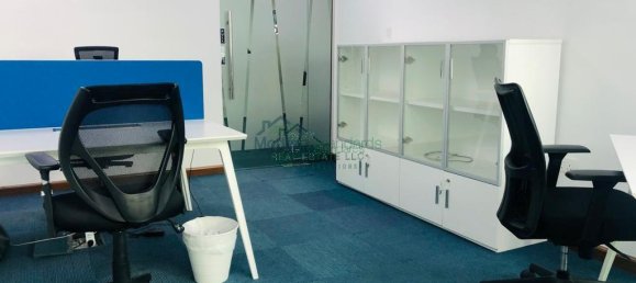 210m² Office in Business Bay, UAE No. 9560 18