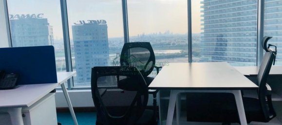 210m² Office in Business Bay, UAE No. 9560 5