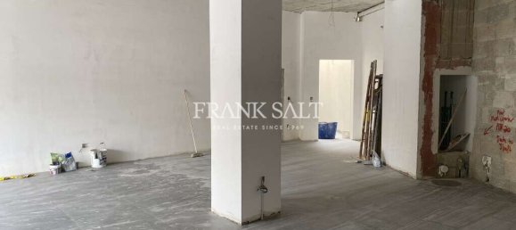 Laden in Mosta, Malta 108m², Nr. 12477 6