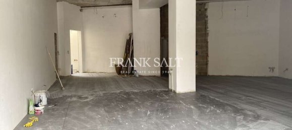 Laden in Mosta, Malta 108m², Nr. 12477 2