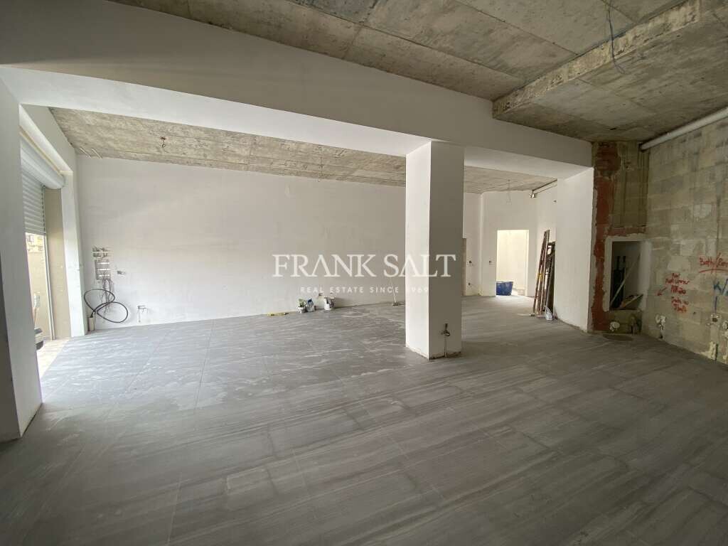 Laden in Mosta, Malta 108m², Nr. 12477
