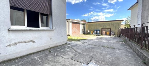 5 rooms House in Galliera Veneta, Italy No. 87875 16