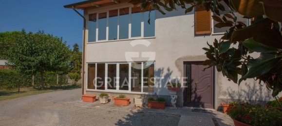 4 bedrooms Villa in Castiglione del Lago, Italy No. 353602 8