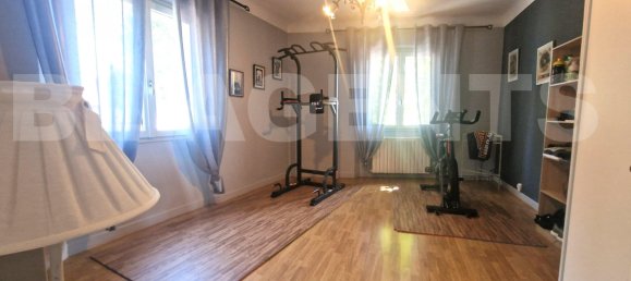 5 bedrooms House in Castelsarrasin, France No. 329300 3