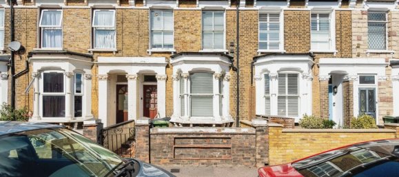 3 bedrooms House in Leyton, United Kingdom No. 11551 15