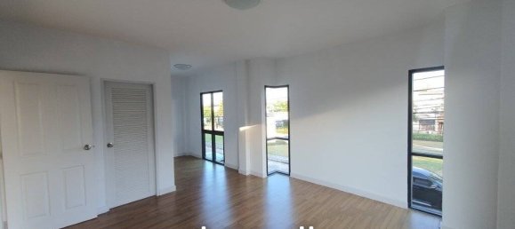 Кафе / ресторан с 3 спальнями в Паттайя, Таиланд № 15415 3