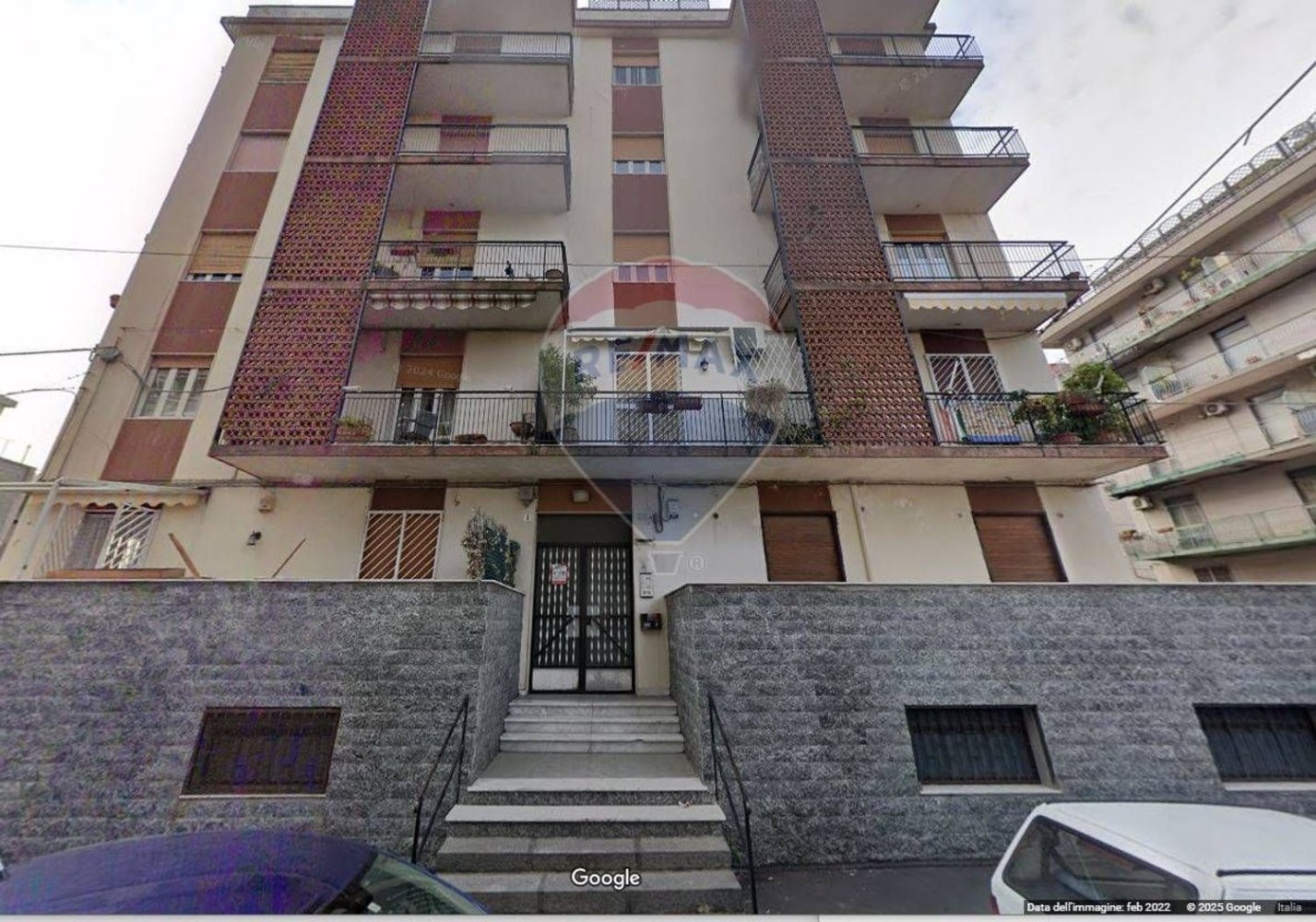 3-salle Appartement à Catania, Italy No. 55520