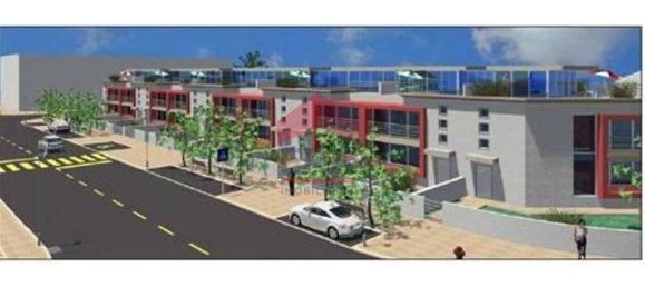  Land in Peniche, Portugal No. 103574 3