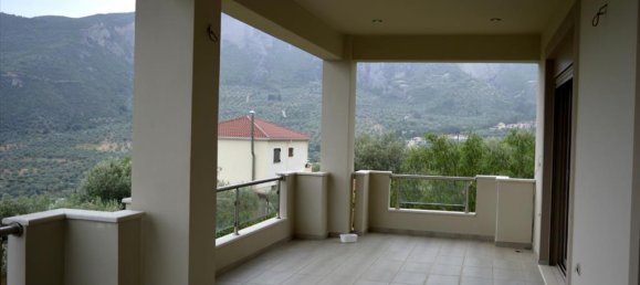 4 bedrooms Villa in Evrostina, Greece No. 6260 10