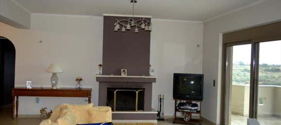 4 bedrooms Villa in Evrostina, Greece No. 6260 3