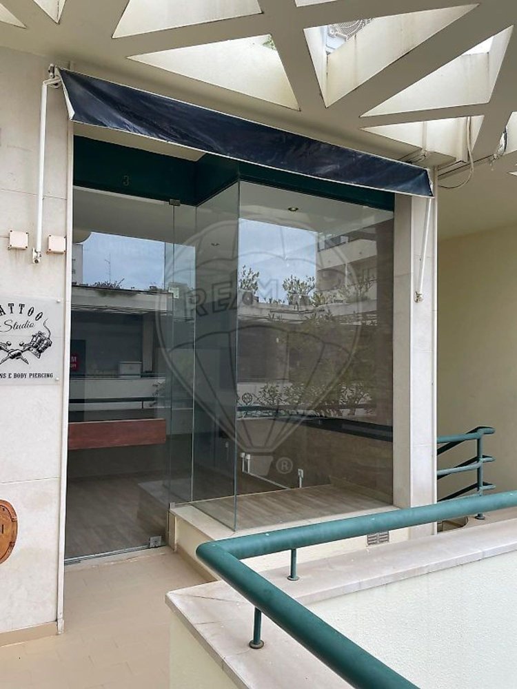 56m² Office in Faro, Portugal No. 233420