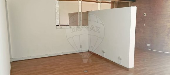 56m² Office in Faro, Portugal No. 233420 5