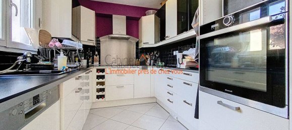 4 bedrooms House in Vitry-sur-Seine, France No. 171453 2