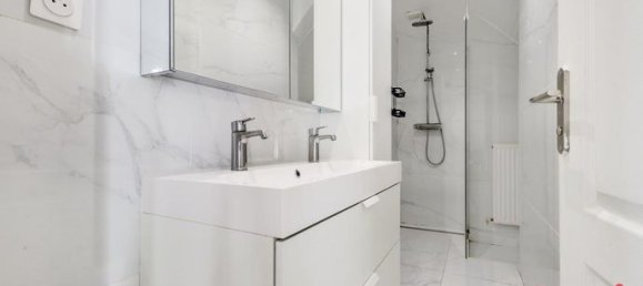 1 bedroom Apartment in Les Lilas, France No. 360076 5