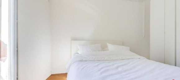 1 bedroom Apartment in Les Lilas, France No. 360076 9