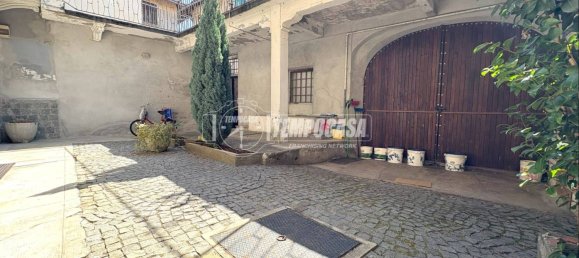 4 bedrooms House in Strambino, Italy No. 295617 22