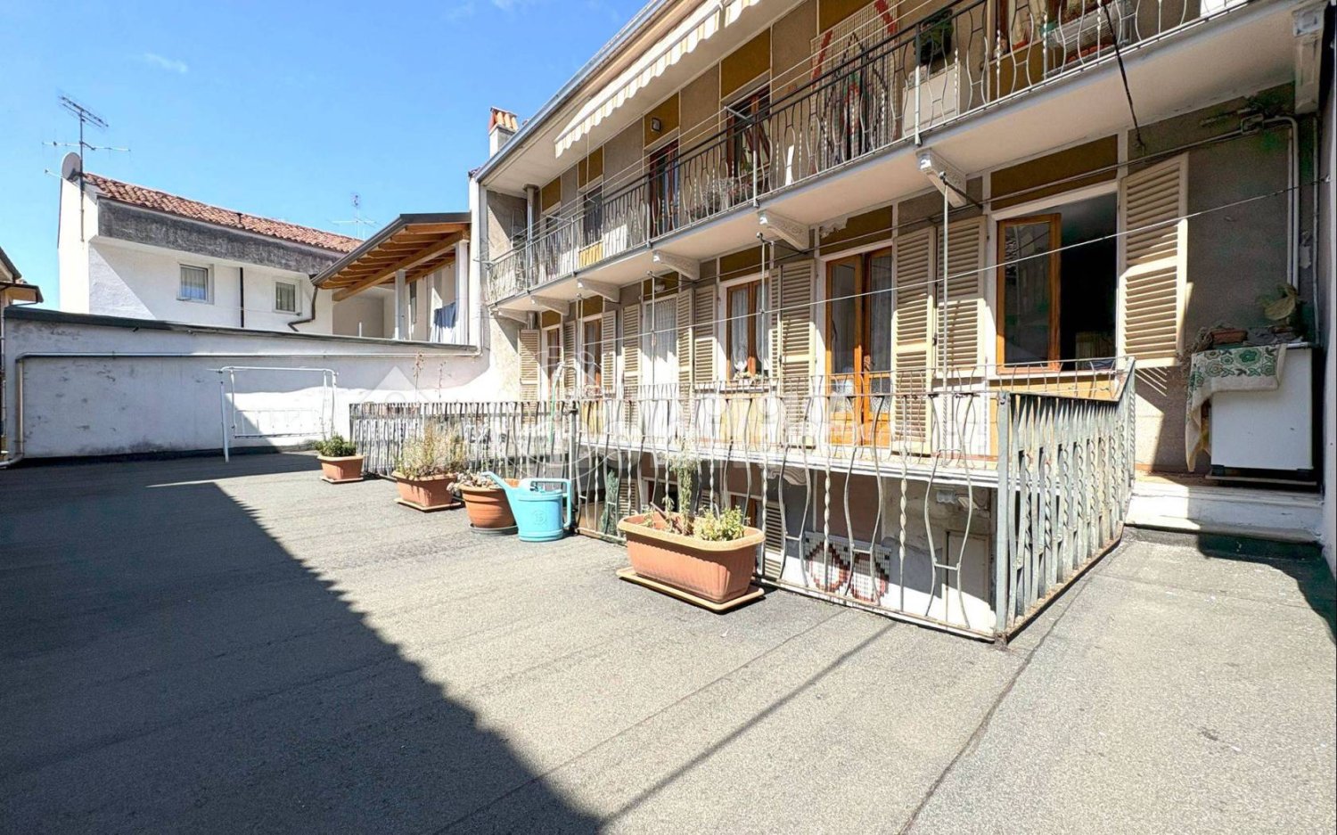 4 bedrooms House in Strambino, Italy No. 295617