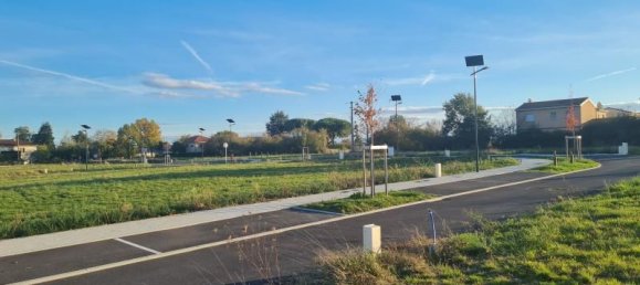 525m² Land in Rieumes, France No. 100605 2