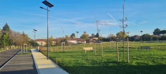 525m² Land in Rieumes, France No. 100605 3