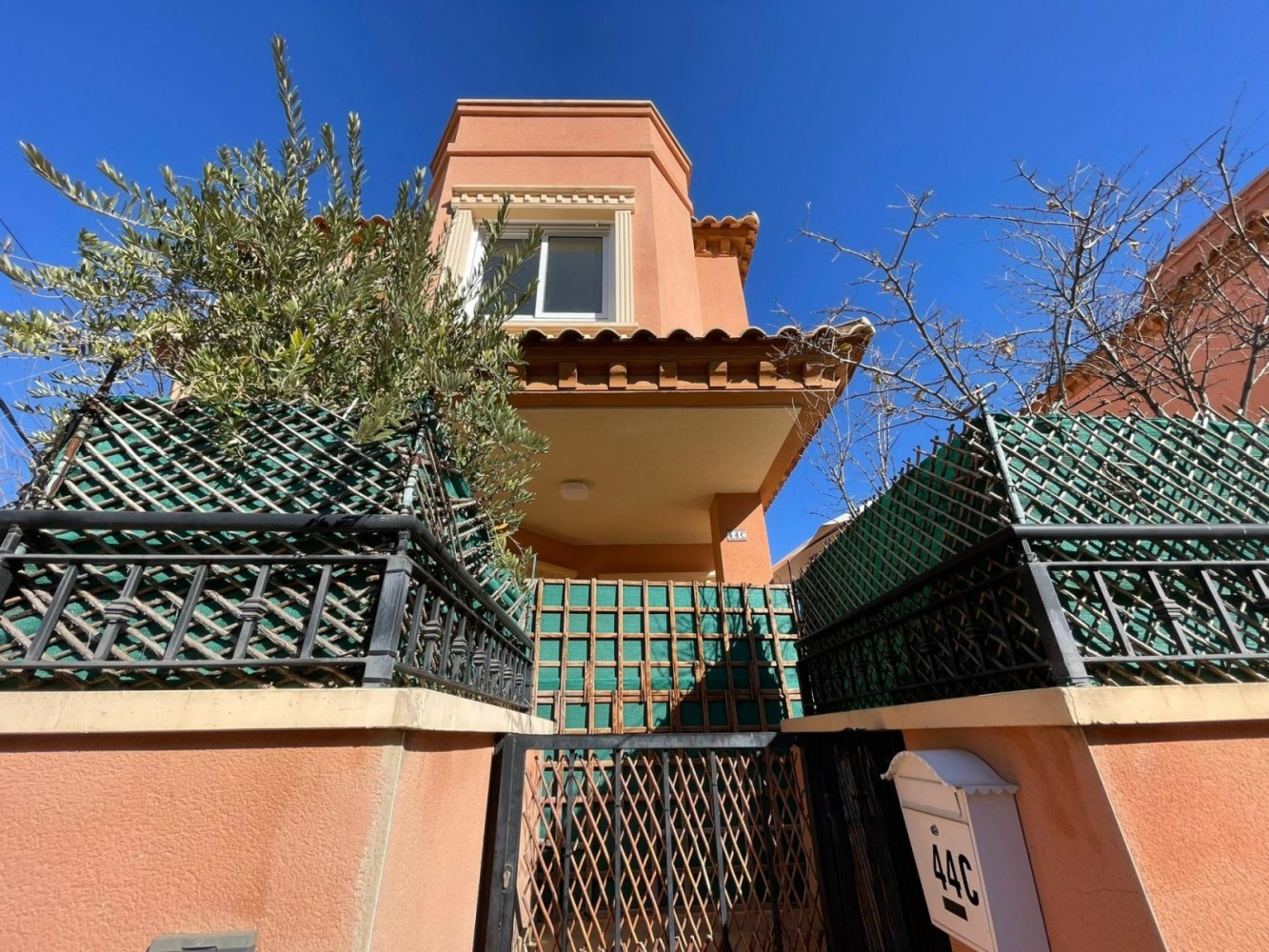 272m² House in Bigastro, Spain No. 283496