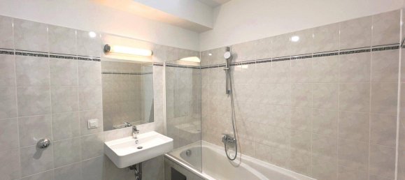 3 rooms Apartment in Hernals, Austria No. 180654 12