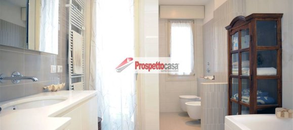 3 غرف نوم بانتهاوس في Milan, Italy رقم 246279 12