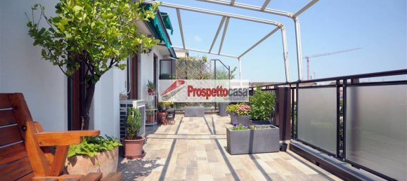 3 غرف نوم بانتهاوس في Milan, Italy رقم 246279 16