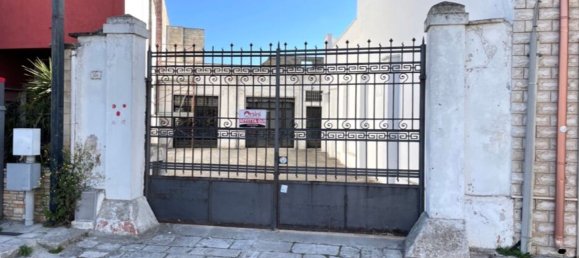  عقار تجاري في Squinzano, Italy 500متر مربع رقم 136251 3