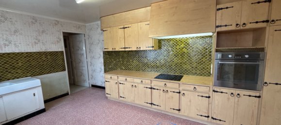 2 bedrooms House in Yonne, France No. 358417 4