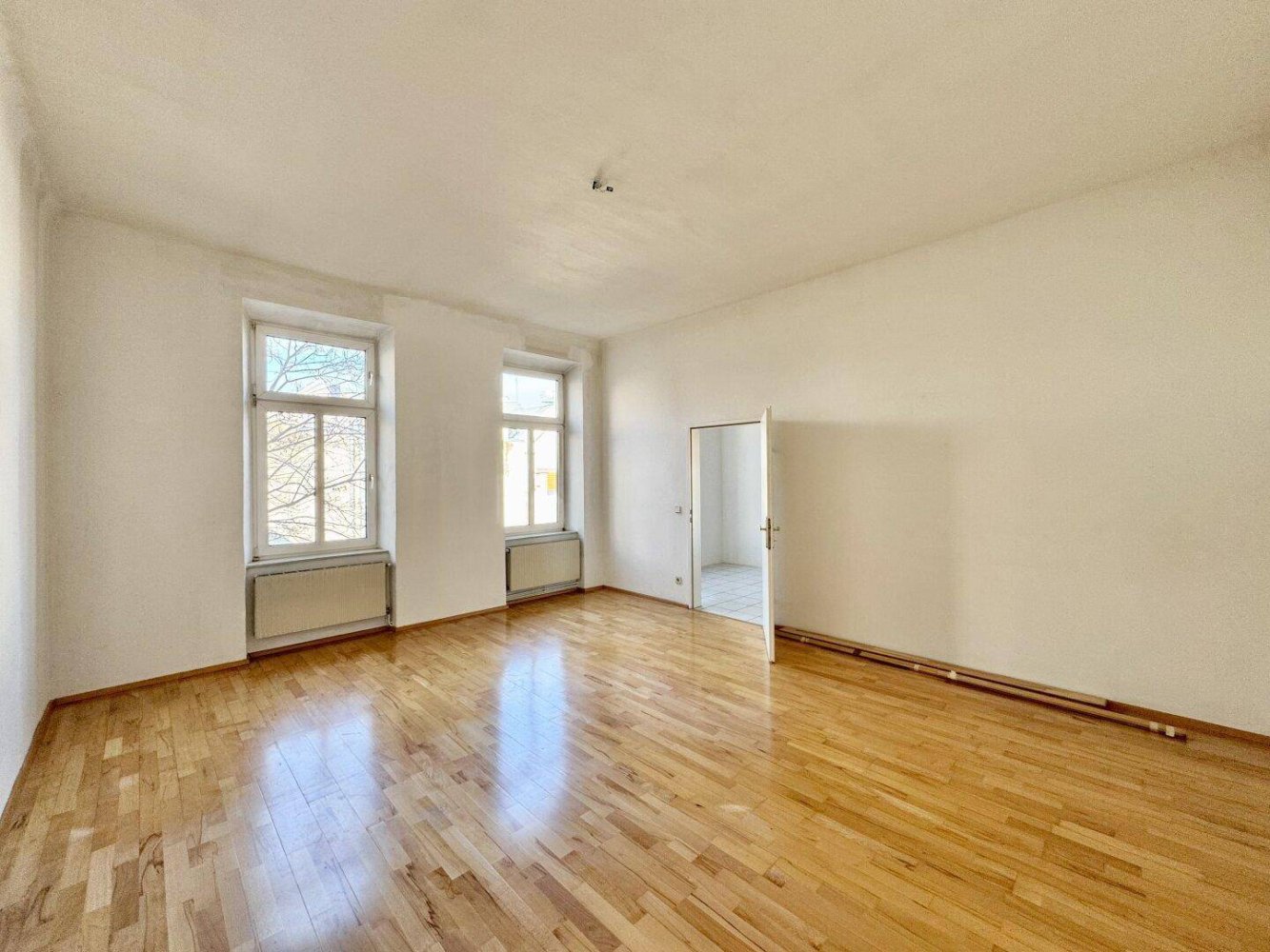 3-salle Appartement à Neubau, Austria No. 240380