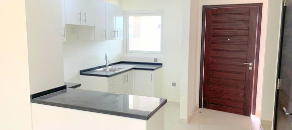 3 bedrooms Townhouse in Dubai, UAE No. 483 5